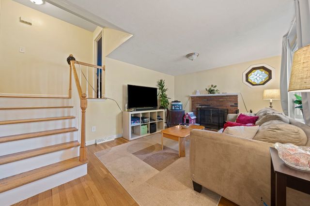 247 Howard St, Brockton, MA 02302