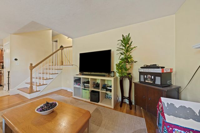 247 Howard St, Brockton, MA 02302