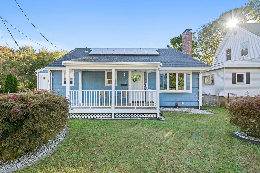 247 Howard St, Brockton, MA 02302