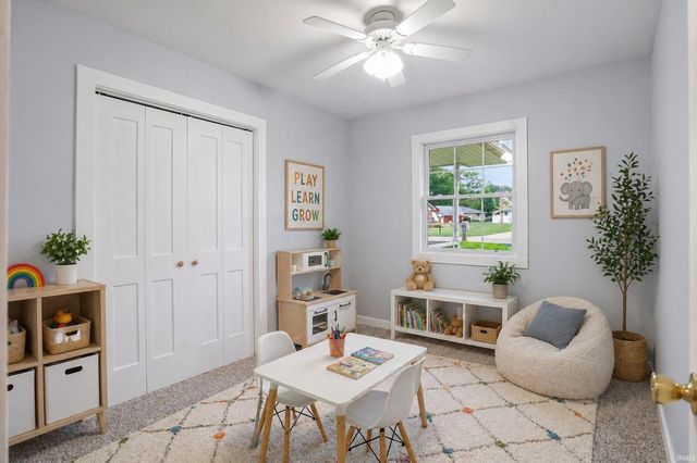 2207 S Fairview Drive, Shelbyville, IN 46176