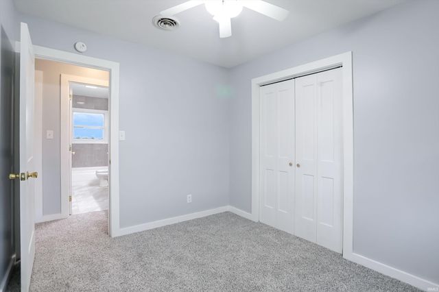 2207 S Fairview Drive, Shelbyville, IN 46176