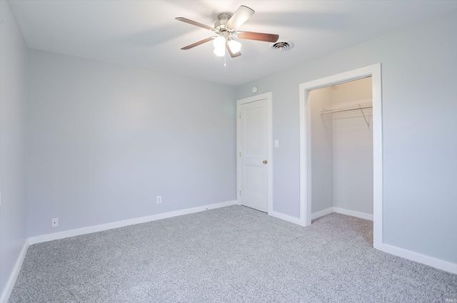 2207 S Fairview Drive, Shelbyville, IN 46176