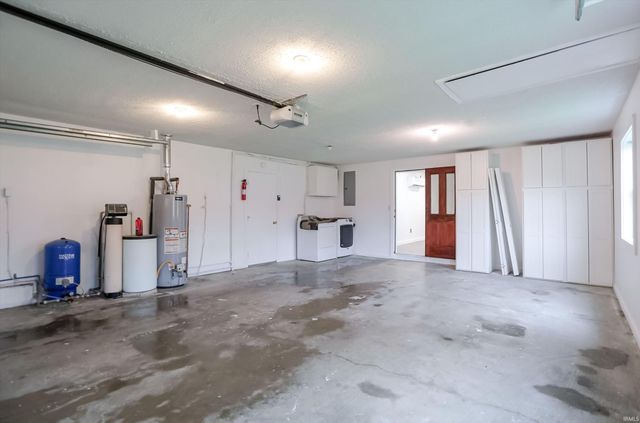 2207 S Fairview Drive, Shelbyville, IN 46176