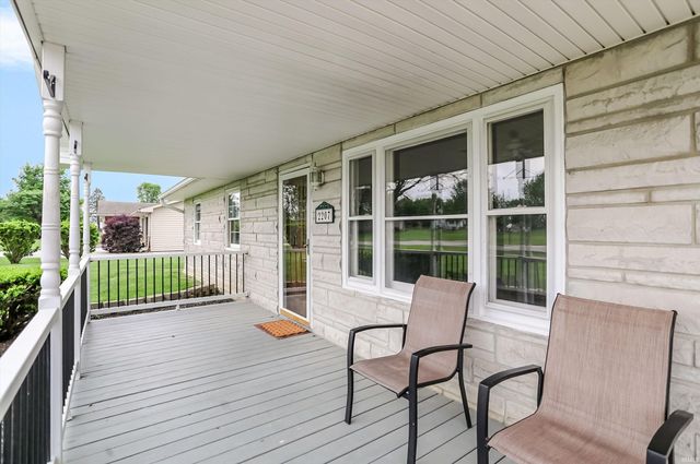 2207 S Fairview Drive, Shelbyville, IN 46176