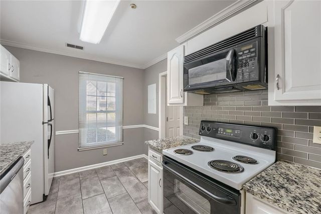 594 Harcourt Place SE, Marietta, GA 30067