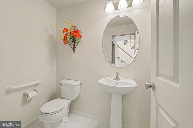 606 LONDON COURT II, Egg Harbor Twp, NJ 08234