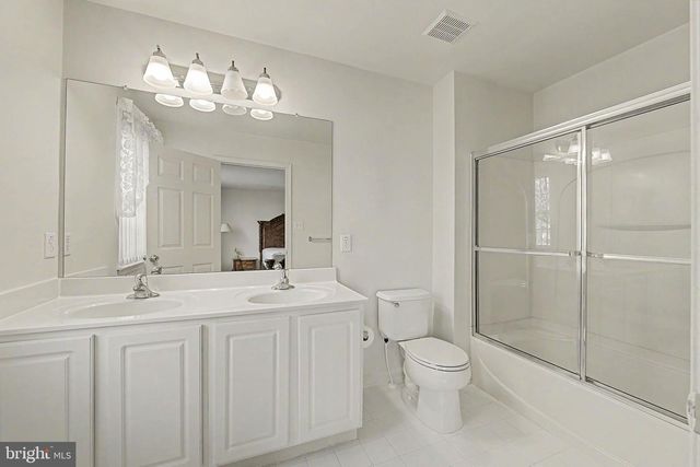 606 LONDON COURT II, Egg Harbor Twp, NJ 08234