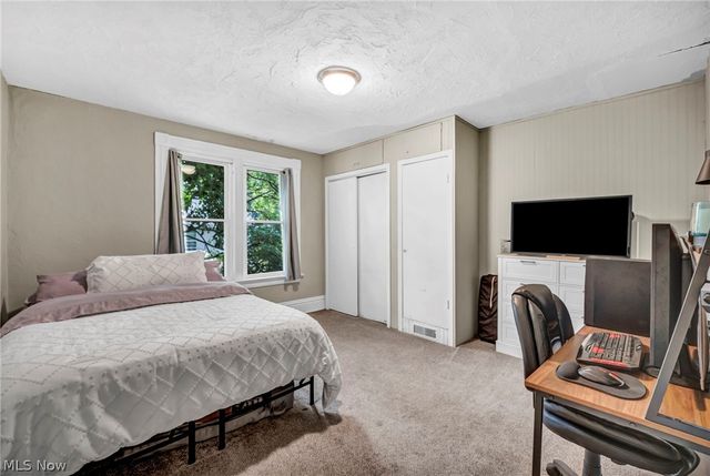 695 N Saint Clair Street, Painesville, OH 44077