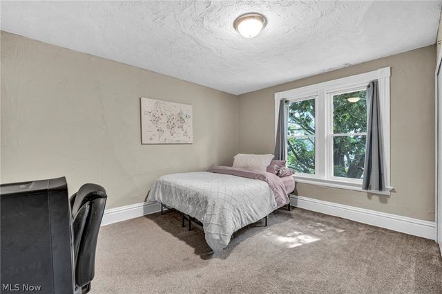 695 N Saint Clair Street, Painesville, OH 44077