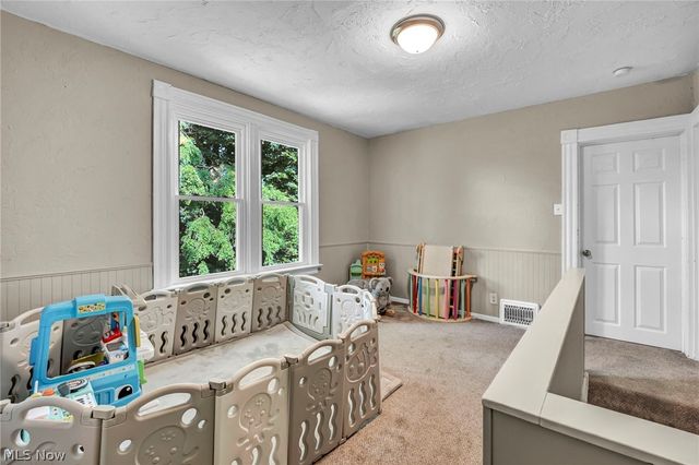 695 N Saint Clair Street, Painesville, OH 44077