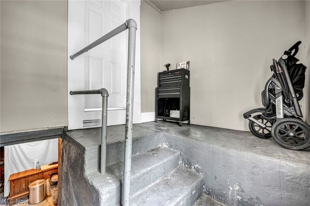695 N Saint Clair Street, Painesville, OH 44077