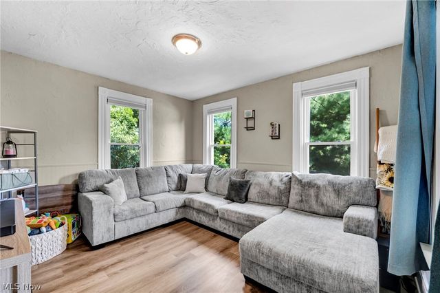 695 N Saint Clair Street, Painesville, OH 44077