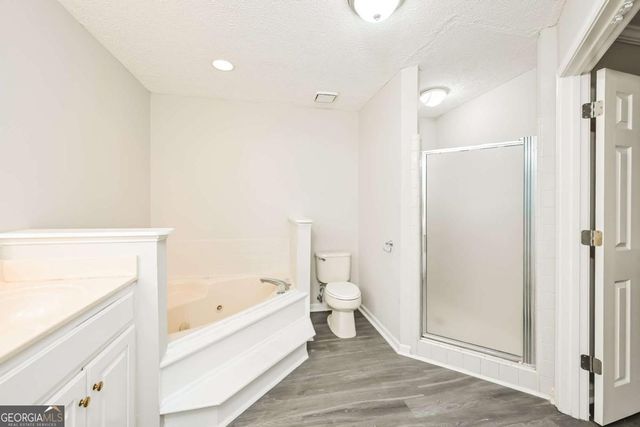 902 Hickory Nut Lane, Lawrenceville, GA 30043