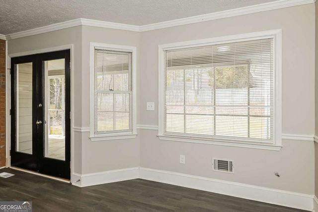 902 Hickory Nut Lane, Lawrenceville, GA 30043