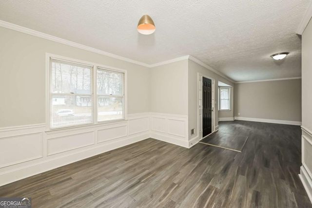 902 Hickory Nut Lane, Lawrenceville, GA 30043