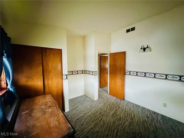 2912 Clearfield Avenue, Akron, OH 44314