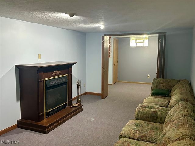 2912 Clearfield Avenue, Akron, OH 44314