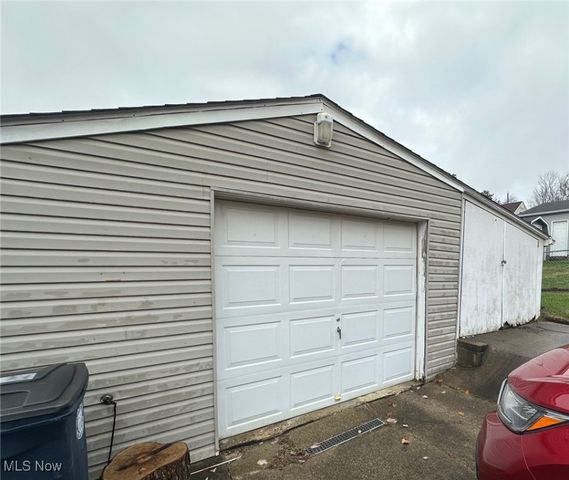 2912 Clearfield Avenue, Akron, OH 44314