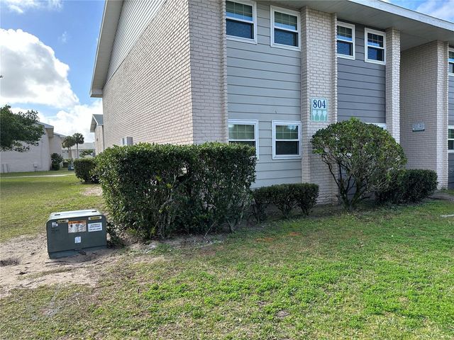804 SKY LAKE CIRCLE B, Orlando, FL 32809