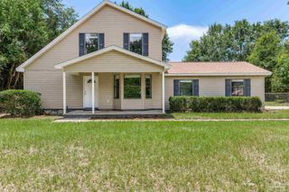 4921 Jennifer Ln, Pace, FL 32571