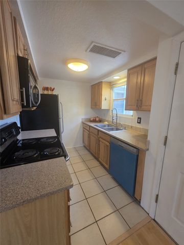2210 Miguel Chavez 312, Santa Fe, NM 87505