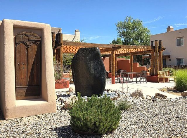 2210 Miguel Chavez 312, Santa Fe, NM 87505