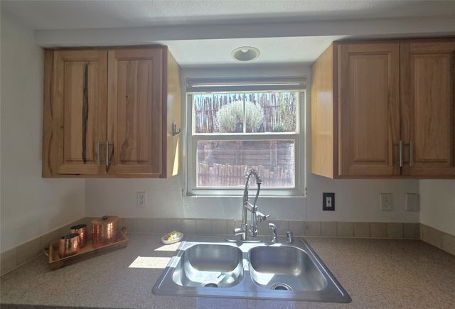 2210 Miguel Chavez 312, Santa Fe, NM 87505