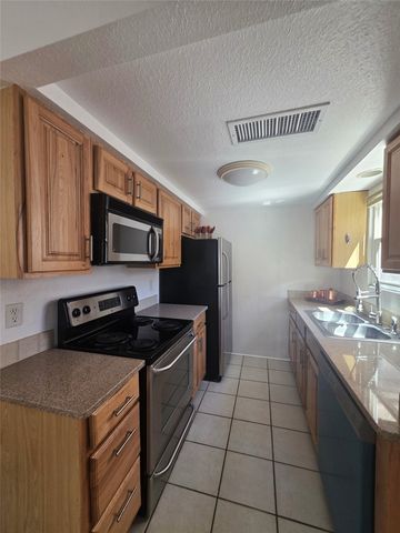 2210 Miguel Chavez 312, Santa Fe, NM 87505
