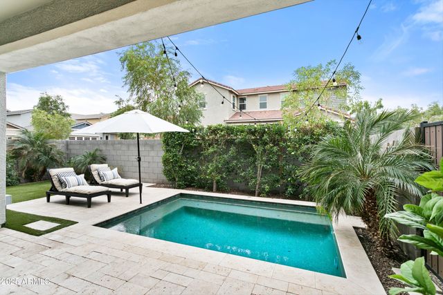 21055 W ELM WAY Court, Buckeye, AZ 85396