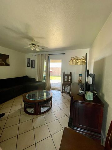 9654 Timothy Court, Delhi, CA 95315