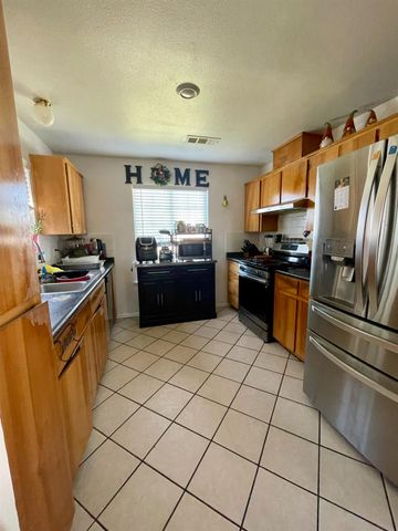 9654 Timothy Court, Delhi, CA 95315