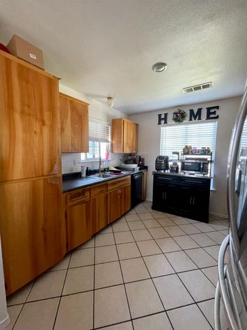 9654 Timothy Court, Delhi, CA 95315