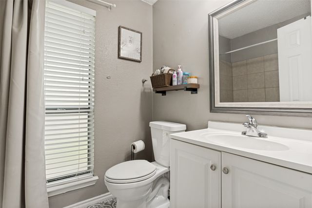 106 E Apollo Road, Garland, TX 75040