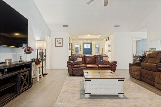 106 E Apollo Road, Garland, TX 75040