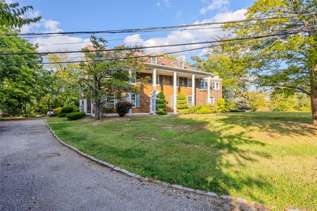 175 Burton Lane, Lawrence, NY 11559