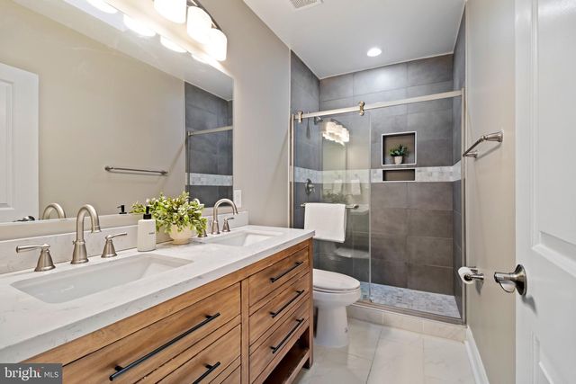 4217 3RD ST NW, Washington, DC 20011