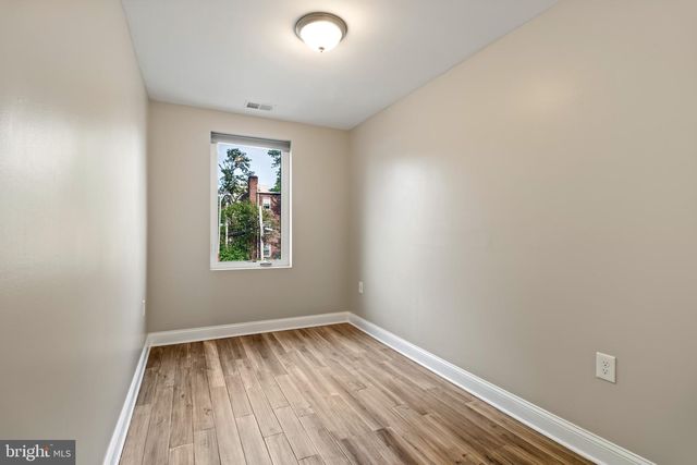 4217 3RD ST NW, Washington, DC 20011