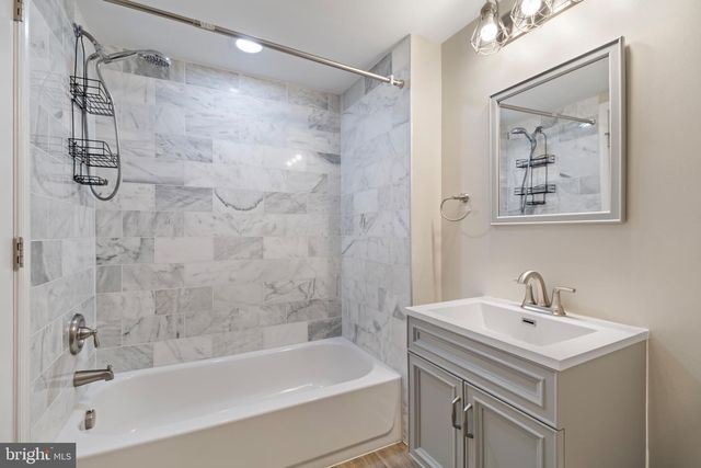 4217 3RD ST NW, Washington, DC 20011