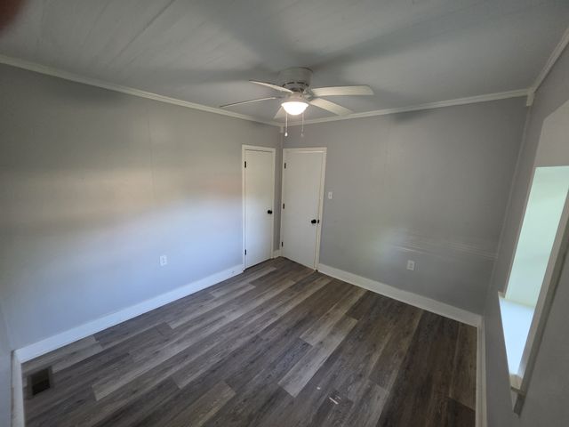 8988 Lyles Rd, Lyles, TN 37098