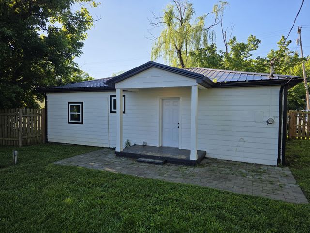 8988 Lyles Rd, Lyles, TN 37098