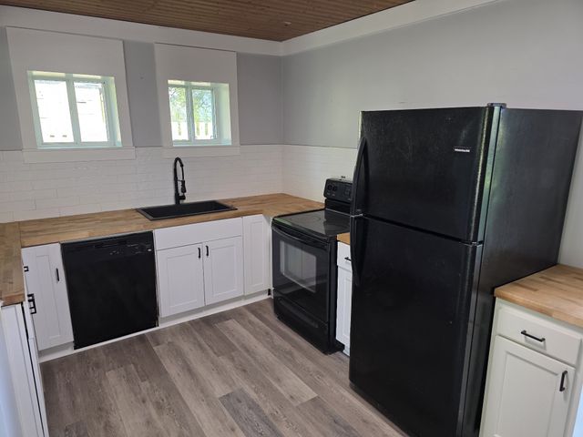 8988 Lyles Rd, Lyles, TN 37098