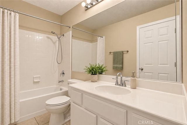 7402 Yellowtail Drive 201, Huntington Beach, CA 92648