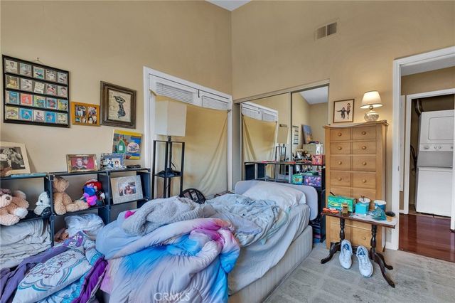 7402 Yellowtail Drive 201, Huntington Beach, CA 92648