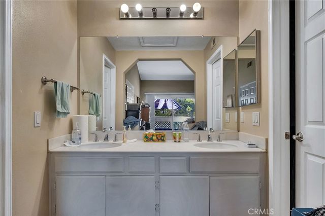 7402 Yellowtail Drive 201, Huntington Beach, CA 92648
