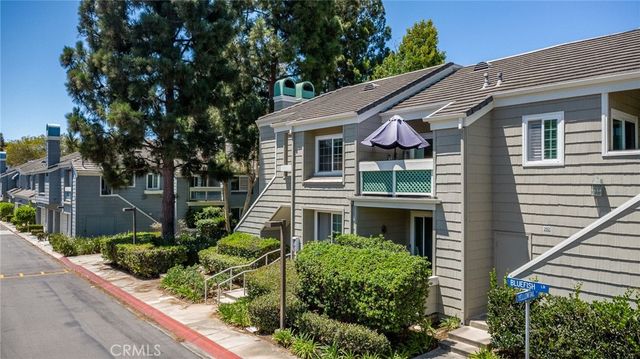 7402 Yellowtail Drive 201, Huntington Beach, CA 92648