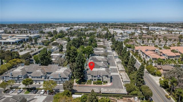 7402 Yellowtail Drive 201, Huntington Beach, CA 92648