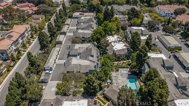 7402 Yellowtail Drive 201, Huntington Beach, CA 92648