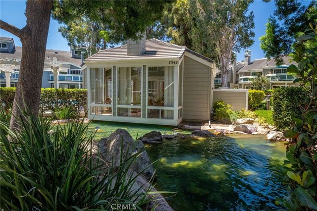 7402 Yellowtail Drive 201, Huntington Beach, CA 92648