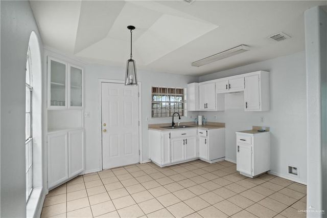 6402 S Mars Lane, Pharr, TX 78577