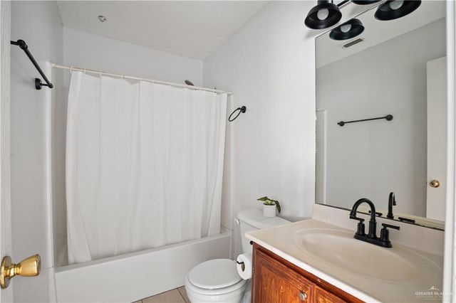 6402 S Mars Lane, Pharr, TX 78577